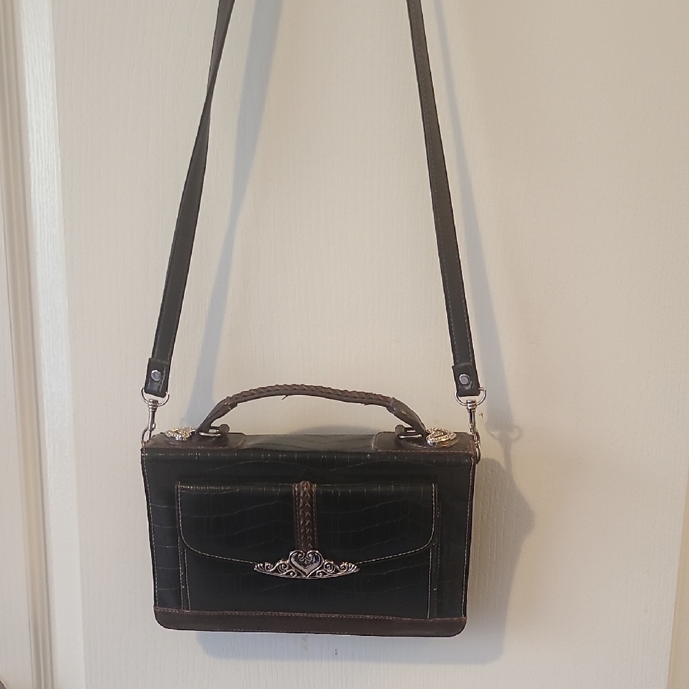 Vintage Sophisticated Black Crossbody Bag with Silver Accents